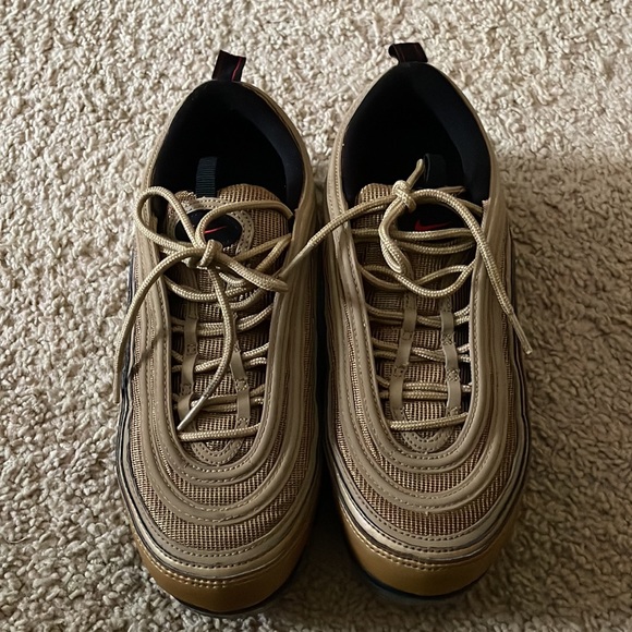 Air vapormax 97 metallic gold size 8(M). - Picture 5 of 7